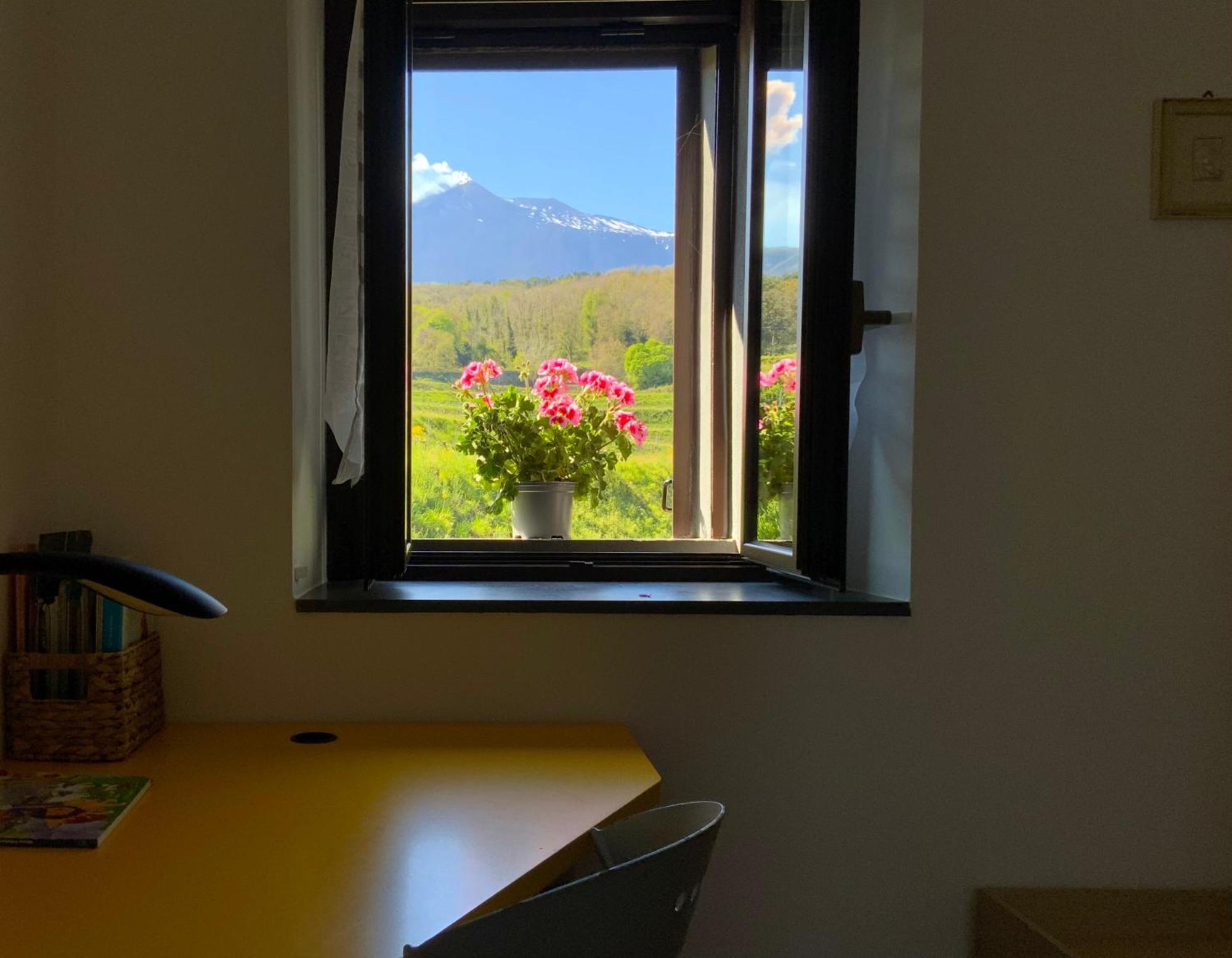 Tenuta Kiwi Dell'Etna ميلو المظهر الخارجي الصورة